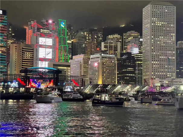 手把手教你租游艇夜游维港攻略流程