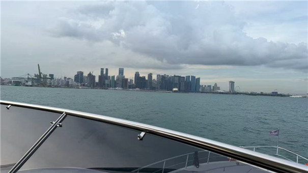 香港旧梦：那些内地人无可触碰的金色游艇